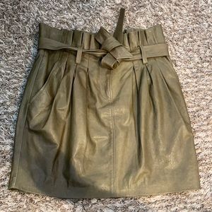 Frame leather paper bag skirt. EUC, 26